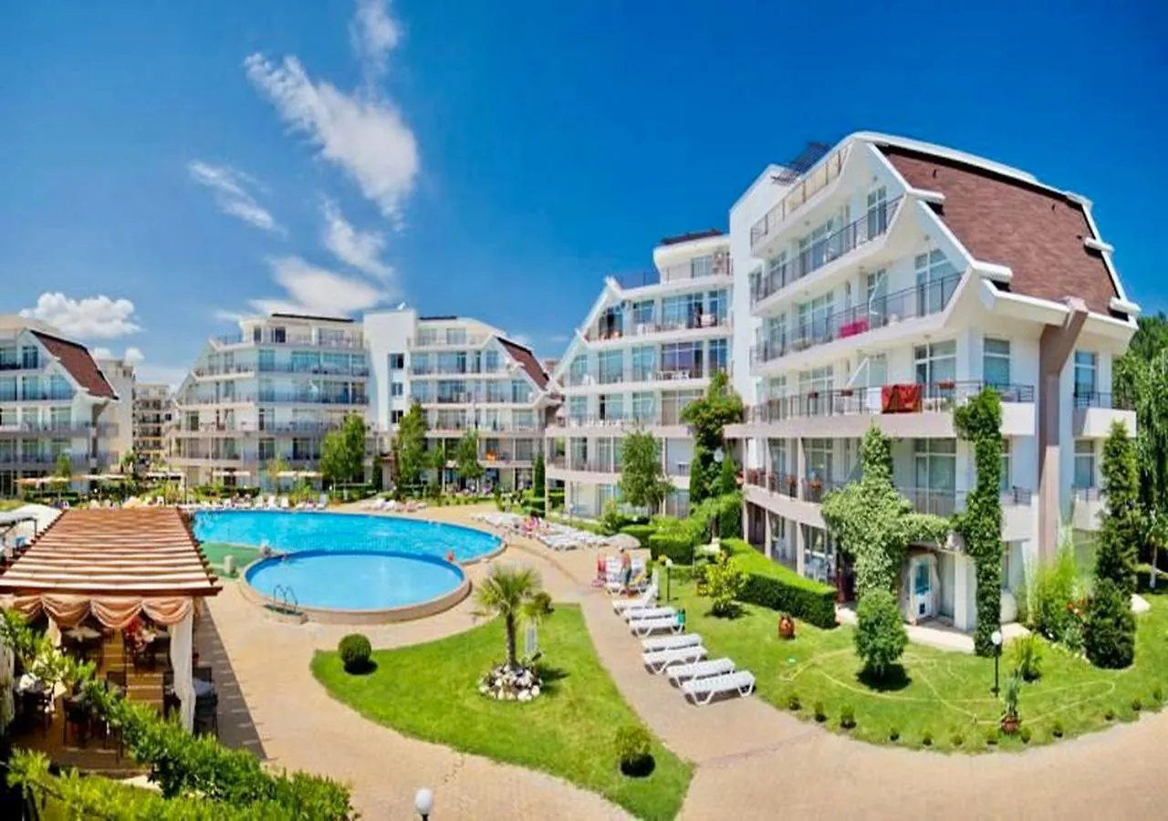 Appartement Charming 2-Bed Flat With Pool View In Sunny Beach, Bulgaria
